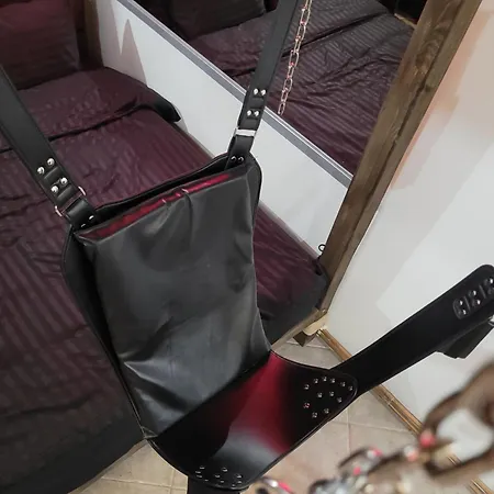 Grota Bdsm Apartmán *